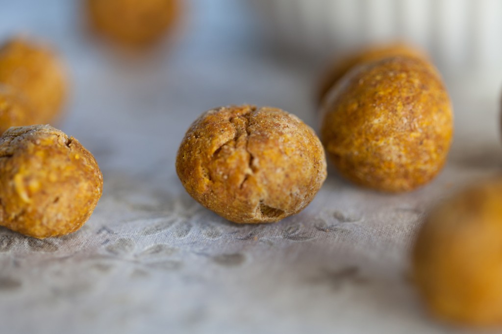 Vegan Pumpkin Pie Bites