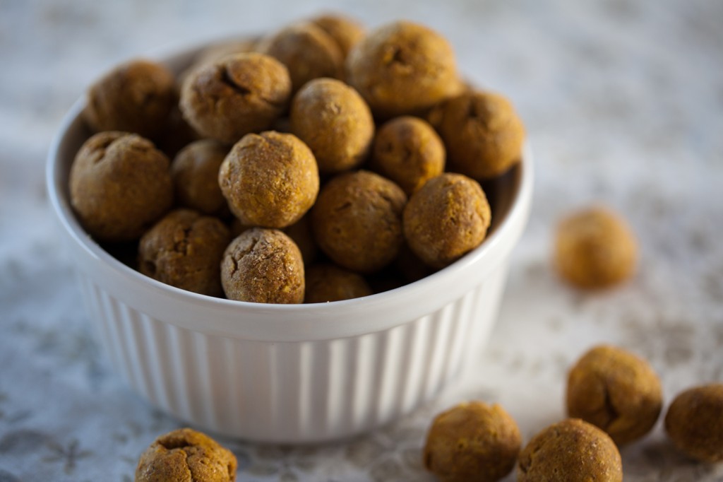 Vegan Pumpkin Pie Bites