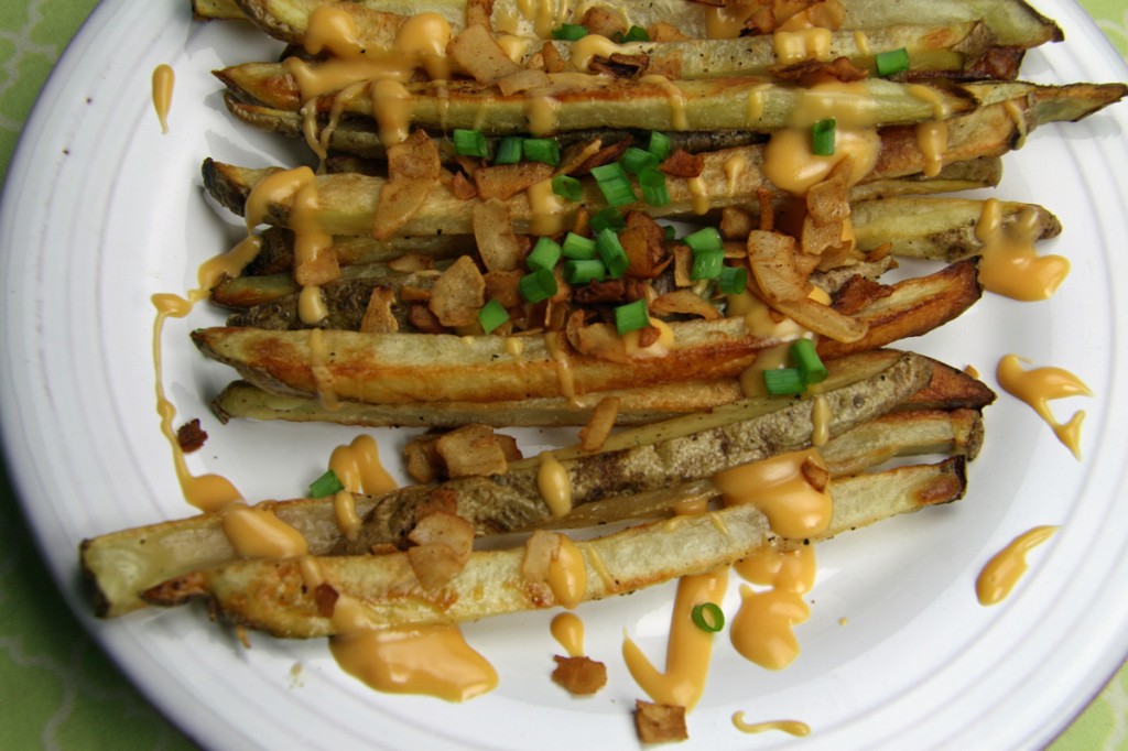 Cheesy Coconut Bacon Fries | www.thatwasvegan.com