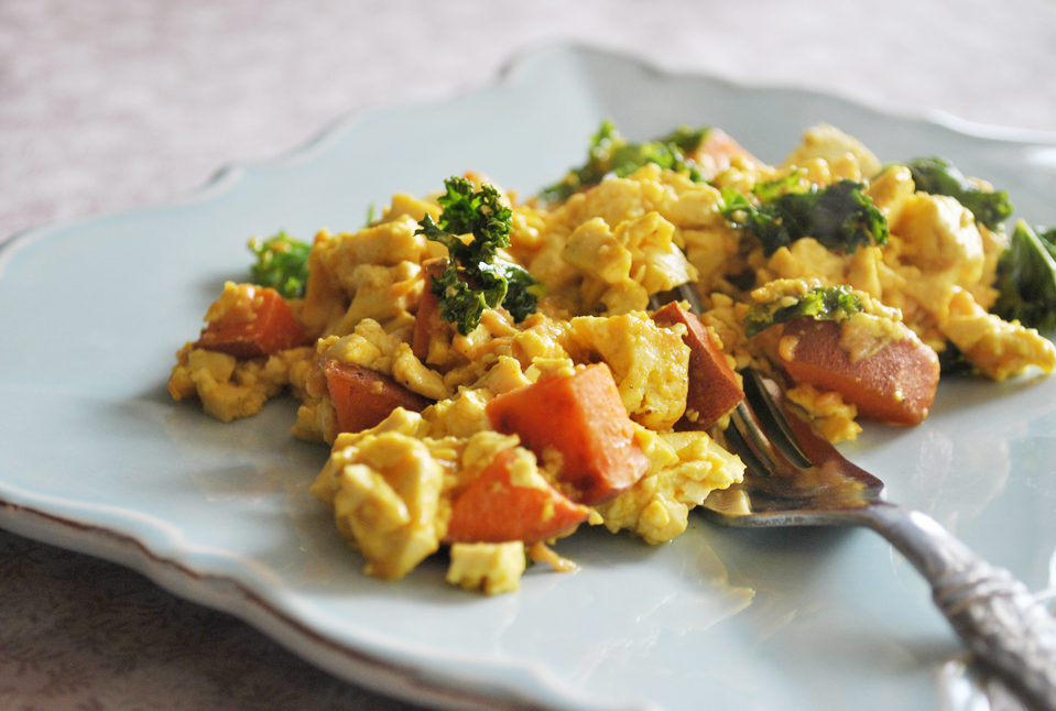 Maple Sweet Tofu Scramble | www.thatwasvegan.com