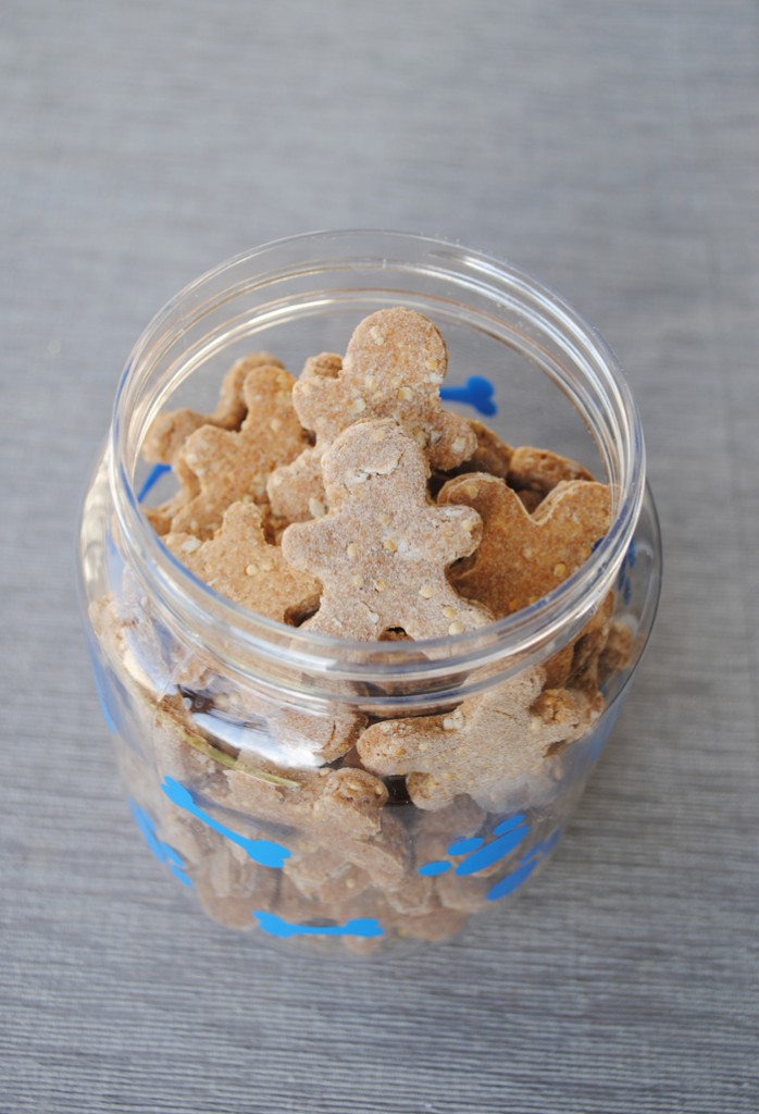 Peanut Butter Coconut Dog Treats | www.thatwasvegan.com