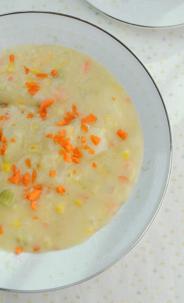 Thick, creamy, delicious corn chowder from www.thatwasvegan.com