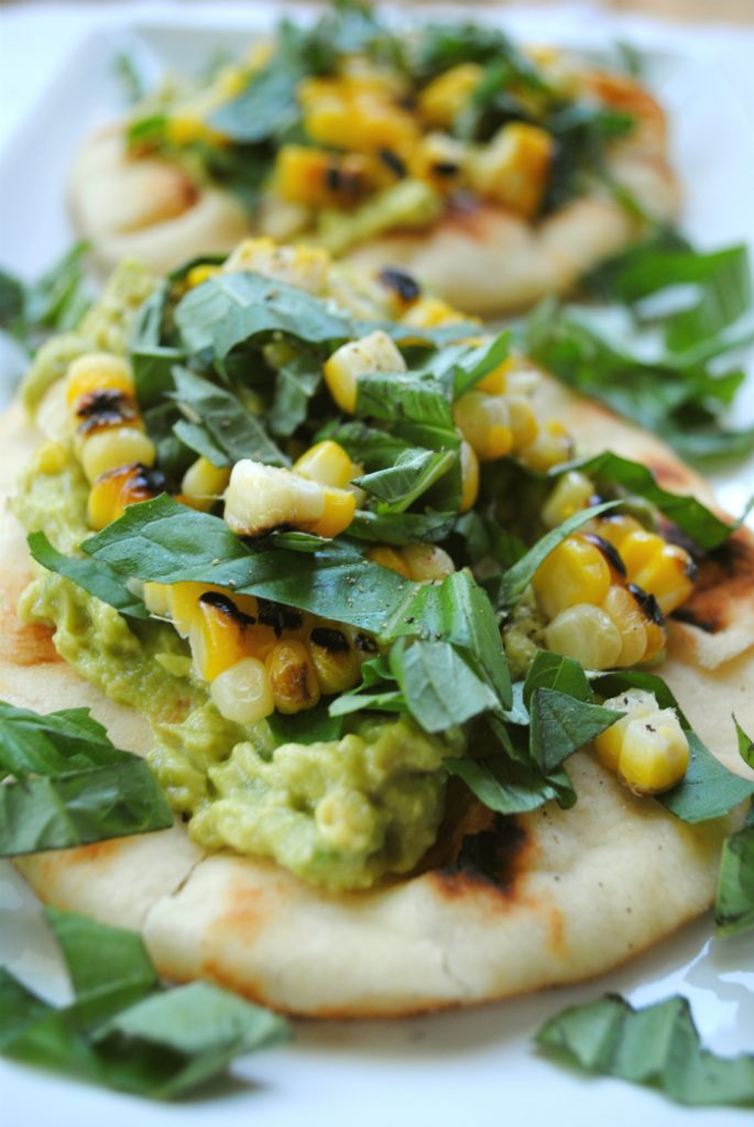 Avocado flatbread with grilled corn and sweet basil: an easy, delicious, healthy vegan meal! www.thatwasvegan.com