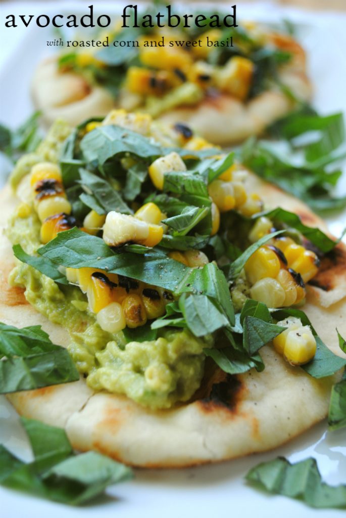 Avocado flatbread with grilled corn and sweet basil: an easy, delicious, healthy vegan meal! www.thatwasvegan.com