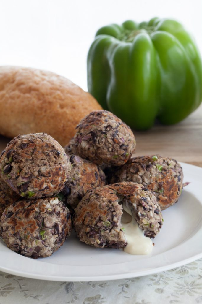 Vegan Cheese-Stuffed Meatballs: A yummy vegan alternative! www.thatwasvegan.com